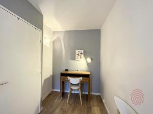 Fotografia z galérie ubytovania Appartement F2 avec balcon, proche des Thermes à Lamalou-les-Bains, Animaux Acceptés, Parking Gratuit - FR-1-451-166 v destinácii Lamalou-les-Bains