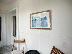 Fotografia z galérie ubytovania Appartement F2 avec Véranda, Wifi et Animaux Acceptés Proche Thermes et Parc - Lamalou-les-Bains - FR-1-451-171 v destinácii Lamalou-les-Bains