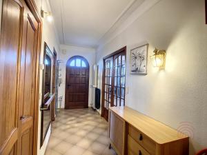 Fotografia z galérie ubytovania Maison F4 avec terrasse, parking et animaux acceptés - FR-1-451-185 v destinácii Lamalou-les-Bains