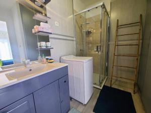 Fotografia z galérie ubytovania Argelès - Appartement 4 pers, 30m plage, clim, proche boutiques - FR-1-309-371 v destinácii Argelès-sur-Mer