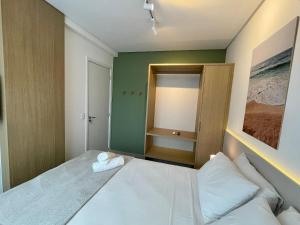 Postel nebo postele na pokoji v ubytování Green Porto 206 -Flat premium no centro de Porto + 11 fotografií