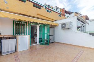 Ein Balkon oder eine Terrasse in der Unterkunft Flatguest Namibia SIN ASCENSOR