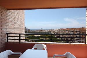Gallery image of Apartamentos La Caseta - SABESA in Benidorm +7 photos