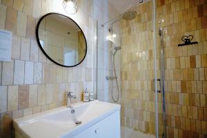 Kúpeľňa v ubytovaní Apartament Lux I , Kołobrzeg Aqua Polanki , Baseny , Sauny , Siłownia