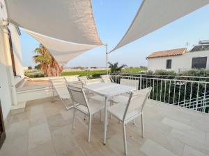A balcony or terrace at Birgi holiday home