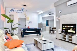 Istumisnurk majutusasutuses Atlantis Melaka I 5-11pax I 5min JonkerSt BY Alviv Management