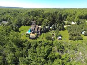 an aerial view of a large estate with a house at Irish Mountain Suites in Meaford