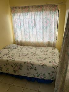 Postel nebo postele na pokoji v ubytování Bobirwa Resort & Accomodation