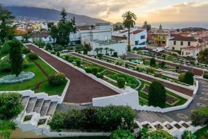 a view of a park in a city at Arautava in La Orotava