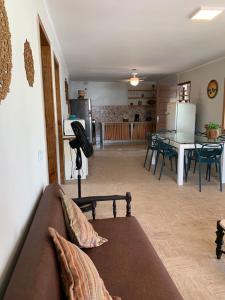 Kuchyň nebo kuchyňský kout v ubytování Casa beira mar
