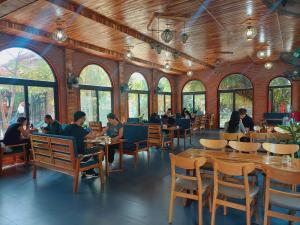 Nhà hàng/khu ăn uống khác tại Ninh Binh Mountain Side Homestay & Cafe