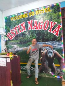 Photo de la galerie de l'établissement Ustin Nagoya Bukit Lawang jungle Trekking tours&transport book with us, à Bukit Lawang