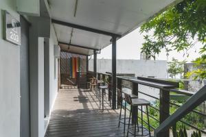 Balkón nebo terasa v ubytování Tropical Low Boundary B&B