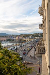 Luxury 3BEDRM 2BATHRM Apartment with Danube River View 1137 Budapest, 2 Szent István körút kép - 2