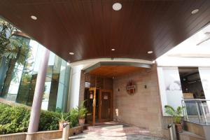 Hotel Gokul的门面或入口