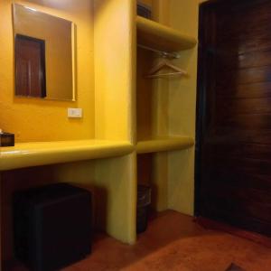 Foto sihtkohas Chumphon asuva majutusasutuse Bar Horizon Hostel galeriist