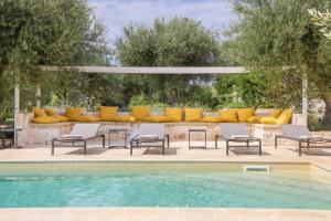 Bazén v ubytování TD Trulli Balice Cozy Trulli with Pool nebo v jeho okolí