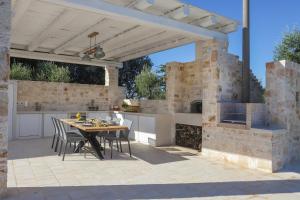 Fotografie z fotogalerie ubytování TD Trulli Balice Cozy Trulli with Pool v destinaci Antonelli