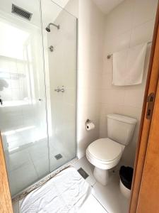 Un baño de SM1214 Flat com excelente localização em região central 6 fotos más