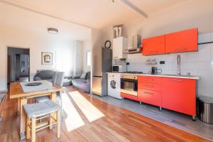 Η κουζίνα ή μικρή κουζίνα στο Mirasole Home +10 φωτογραφίες
