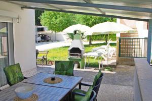 Zahrada ubytování Holiday House Jasna