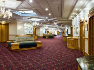Lobbyn eller receptionsområdet på Mercure Hotel Windhoek