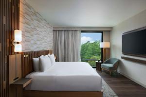 Voodi või voodid majutusasutuse Hyatt Regency Conroe toas