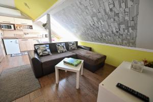 Kuchyňa alebo kuchynka v ubytovaní BellaVista 1 Apartman