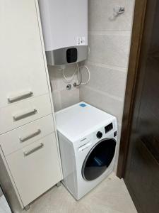 Fotografija u galeriji objekta Apartments PROVA na Svetom Stefanu