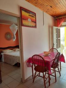 Postel nebo postele na pokoji v ubytování La villa du manguier