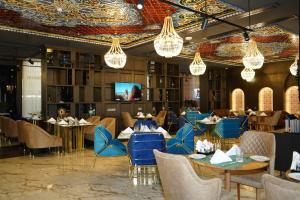 Bentley Hotel Tashkent 레스토랑 또는 맛집