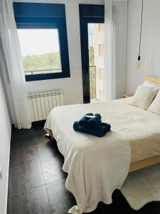 A bed or beds in a room at Mirador del Río