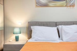 Un ou plusieurs lits dans un hébergement de l'établissement Charming 2BR home w/access to pool in Marsaskala by 360 Estates