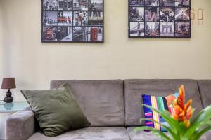 Coin salon dans l'établissement Charming 2BR home w/access to pool in Marsaskala by 360 Estates