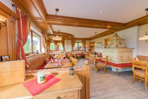 Posezení v ubytování Landhotel Hinteraigengut