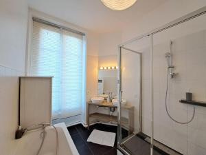 ランスにあるPapeete, appartement élégantのギャラリーの写真
