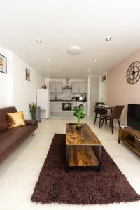 Khu vực ghế ngồi tại Modern One Bed Flat Lowestoft