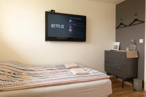 Postel nebo postele na pokoji v ubytování Blue House B&B