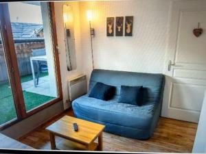 Et opholdsområde på appart 4 pers balcon piscine