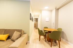 Apartamentos Studio Allure Moema - Com café da manhã opcional, Recepção e Valet 24 horas的休息区
