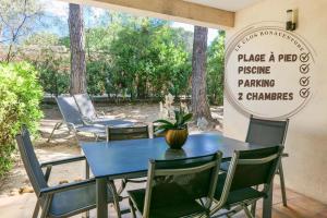 Vonkajšia záhrada v ubytovaní Ombre des pins à Saint Tropez XIX