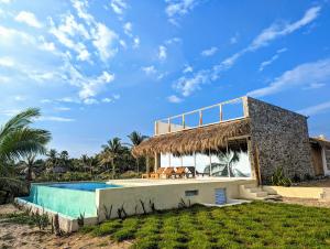 Secret Paradise - Private Beach Eco-Villa