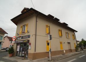 Gallery image of Kyo Hôtel Restaurant in Thonon-les-Bains