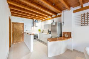 A kitchen or kitchenette at Loft en Milla de Oro