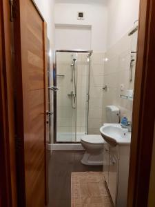 Et badeværelse på Maison Riviera Opatija + 9 billeder