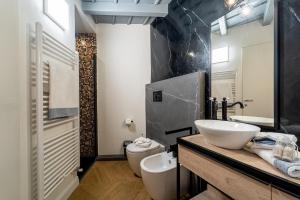 Ένα μπάνιο στο Duomo Guest House +29 φωτογραφίες