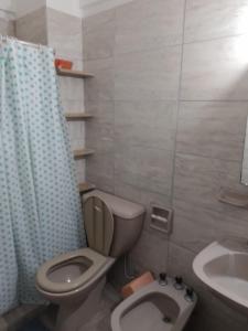 Koupelna v ubytování Departamento Edificio Arenas, Miramar