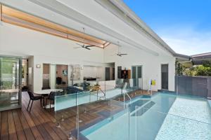 Afbeelding uit fotogalerij van Belle Escapes 60 Ocean Palm Cove in Palm Cove