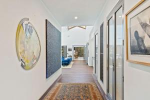 Afbeelding uit fotogalerij van Belle Escapes 60 Ocean Palm Cove in Palm Cove