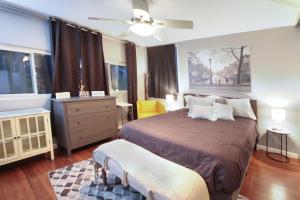 Postel nebo postele na pokoji v ubytování Relaxing Loft in Scenic San Diego + 16 fotografií